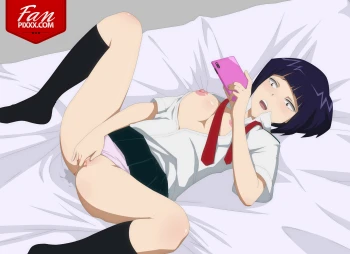 Kyoka Taking Selfies In Bed